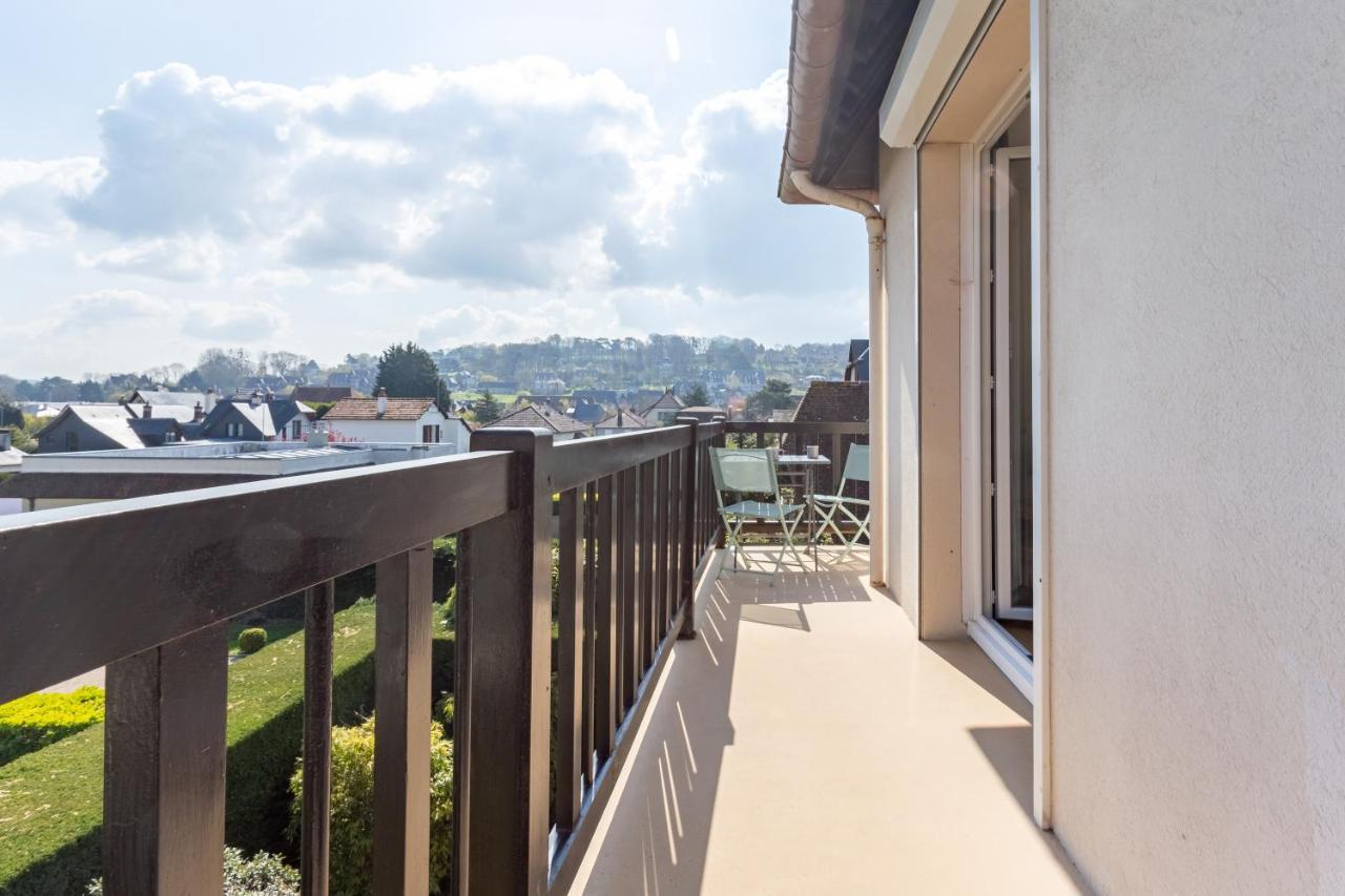 Le Carrousel - Appartement Avec Studio Attenant Deauville Kültér fotó