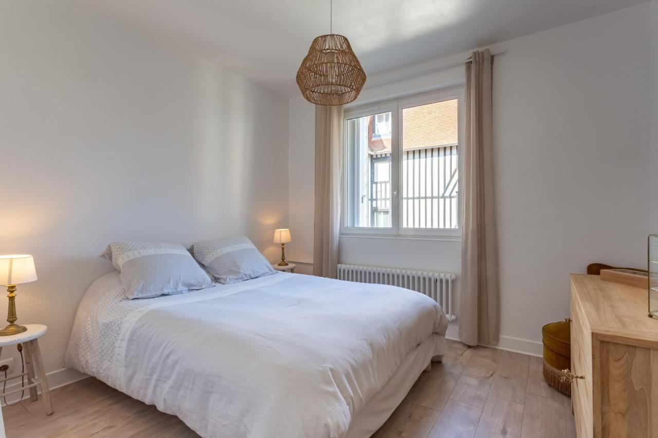 Le Carrousel - Appartement Avec Studio Attenant Deauville Kültér fotó